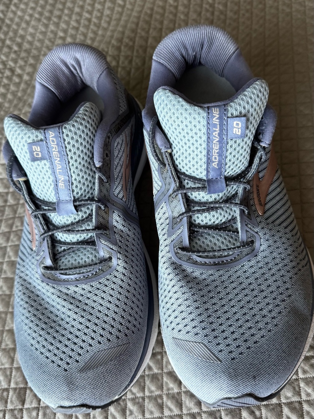 Brooks Adrenaline GTS 20 Womenβs Running Shoes - Light Blue and Gray